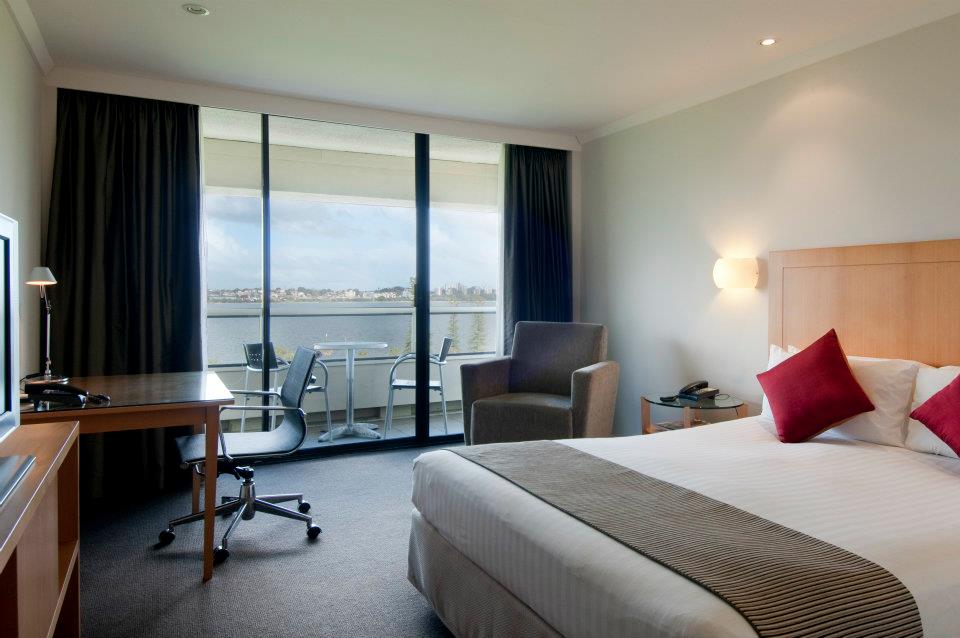 Crowne Plaza Perth Review