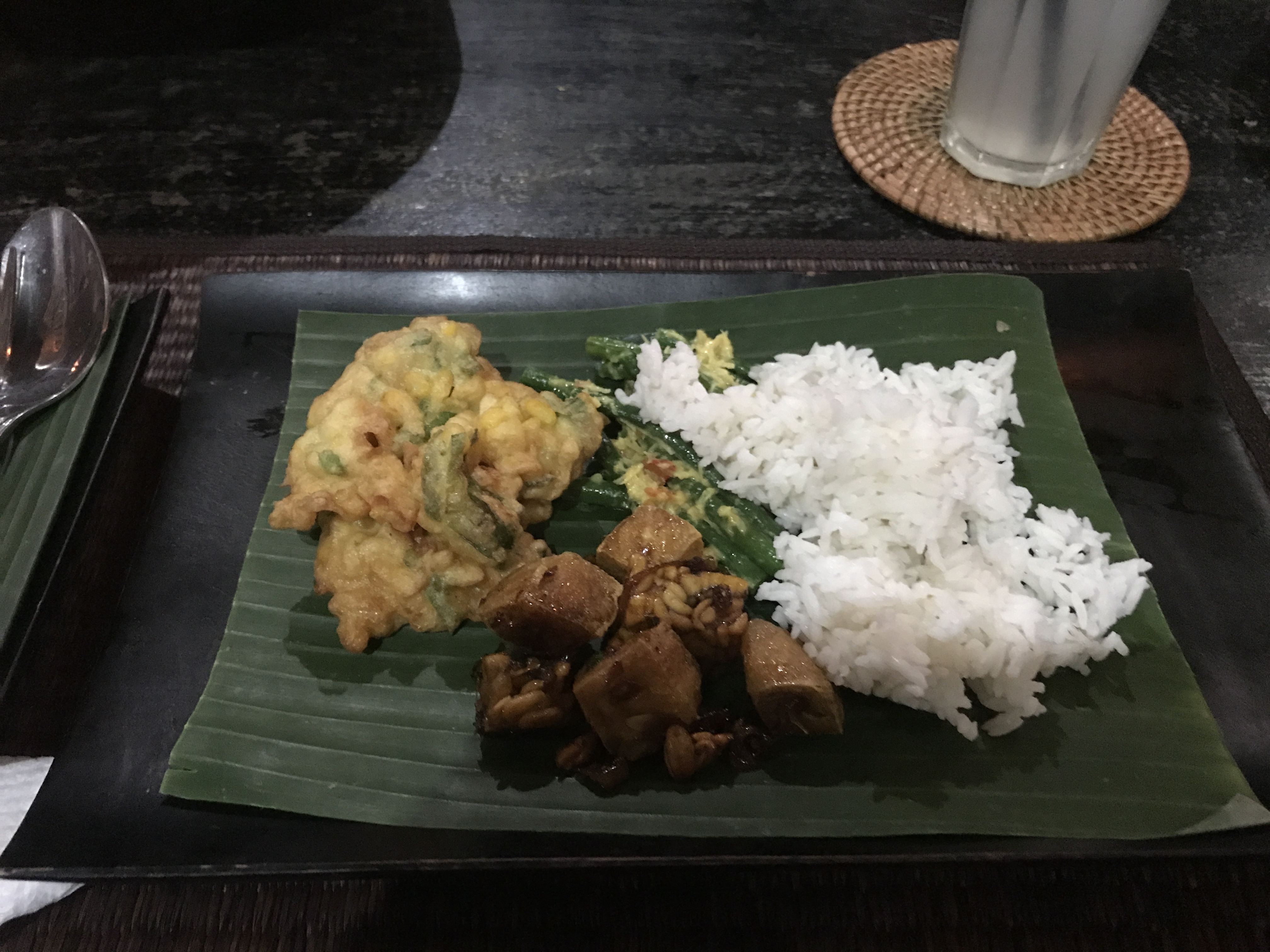 Bali - Bliss Sanctuary Canggu - Trying Tempeh and falling in love