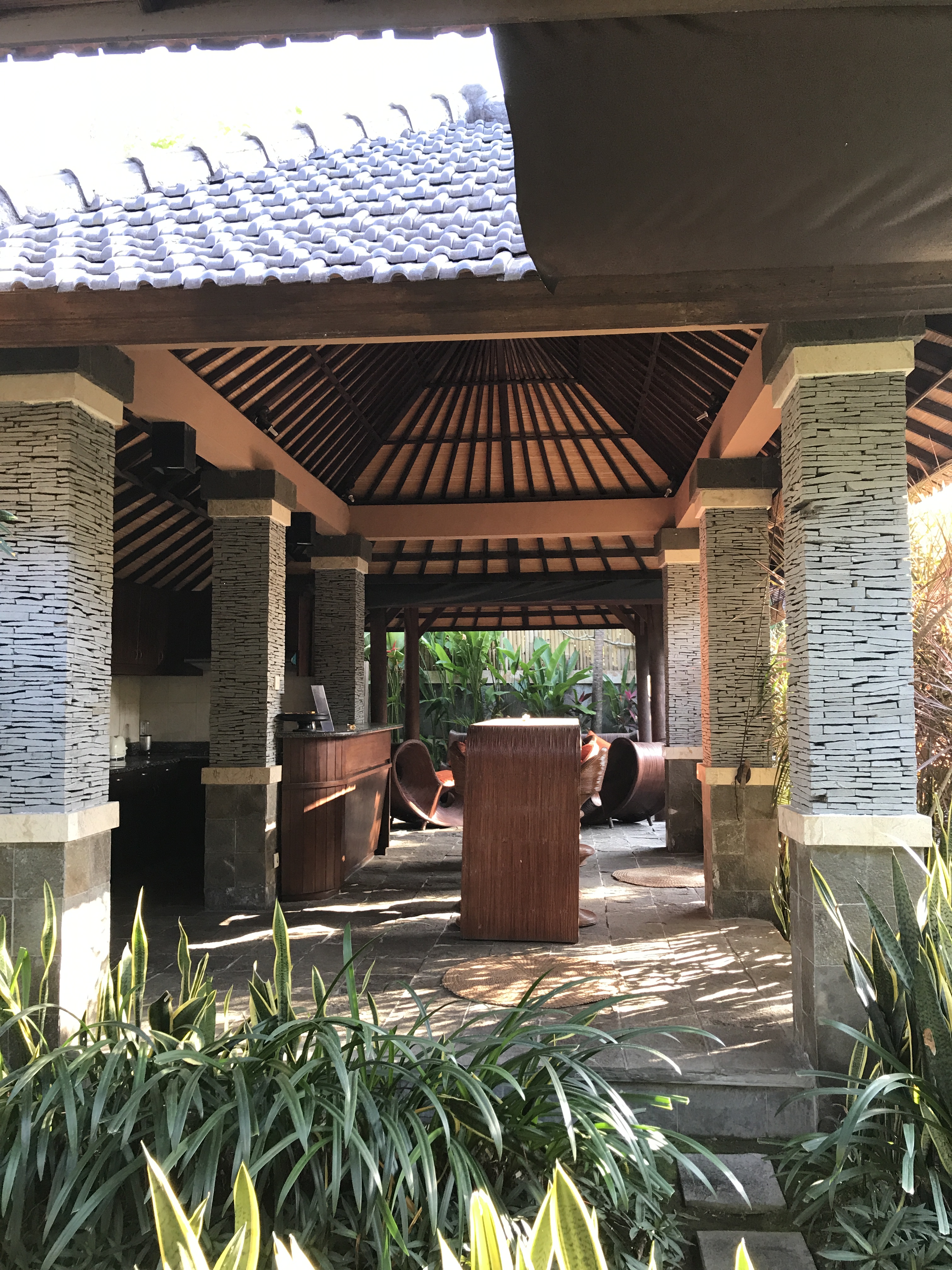 Bali - Bliss Sanctuary Canggu - Kitchen close to my room